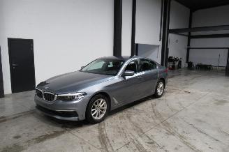 Vaurioauto  passenger cars BMW 5-serie BERLINE 2020/2