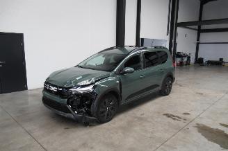 Damaged car Dacia  JOGGER FULL HYBRID EXPRESSION 2025/6