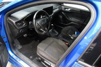 Ford Focus ST-LINE picture 18