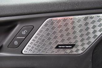 BMW iX1 SUV picture 26