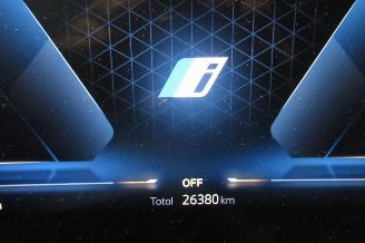 BMW iX1 SUV picture 18