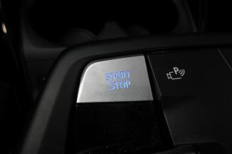 BMW iX1 SUV picture 30