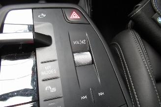 BMW iX1 SUV picture 32