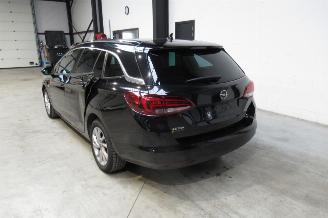 Opel Astra ELEGANCE picture 3