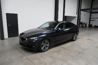 Damaged car BMW 3-serie GRAN TURISMO 2017/2