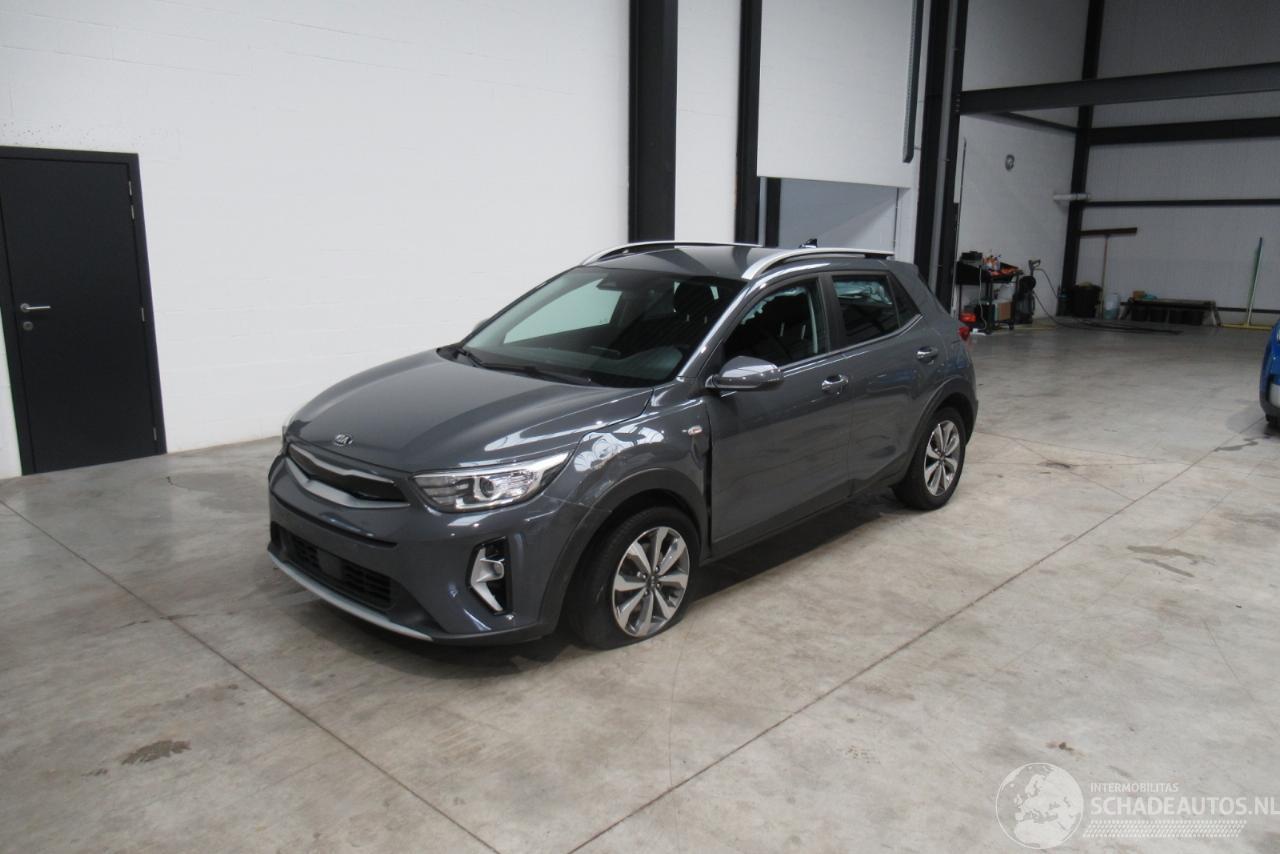 Kia Stonic SEDAN