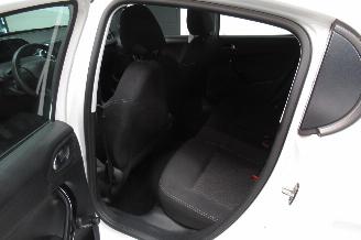 Peugeot 208 SEDAN picture 14