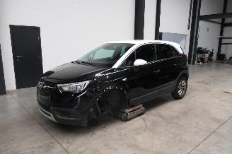 Schadeauto Opel Crossland DESIGN 2019/6