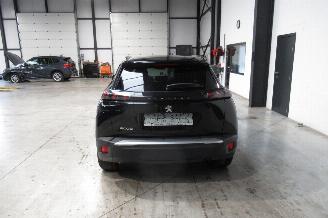 Peugeot 2008 STYLE picture 4