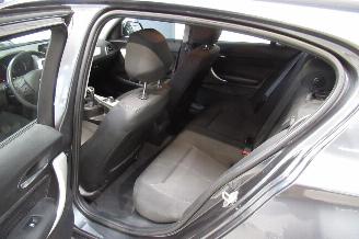 BMW 1-serie SEDAN picture 17