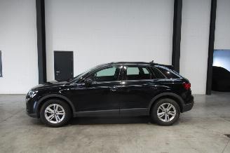 Audi Q3 SUV picture 2