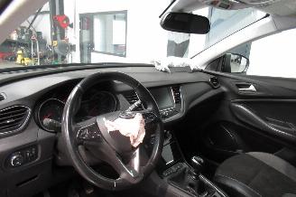 Opel Grandland SUV picture 13