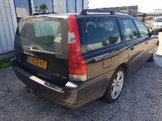 Volvo V-70 2.4 D5 Edition II picture 5