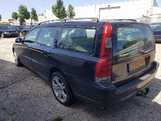 Volvo V-70 2.4 D5 Edition II picture 4