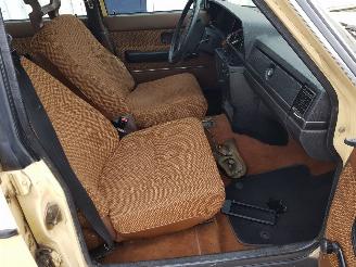 Volvo 240 DL picture 10