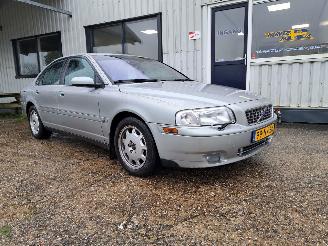 Salvage car Volvo S-80 2.4 Wasa Limited Edition 2004/2