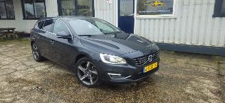 Sloopauto Volvo V-60 2.4 D6 AWD Plug-In Hybrid Summum 2013/9