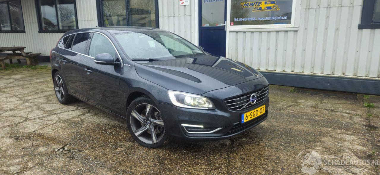 Volvo V-60 2.4 D6 AWD Plug-In Hybrid Summum