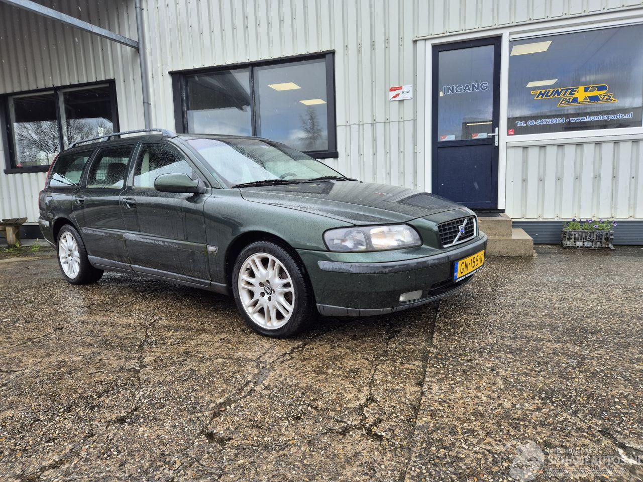 Volvo V-70 2.3 T-5