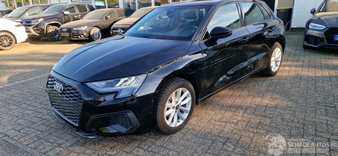 Audi A3 Sportback 1.0L TSFI S Tronik*Panoramaschuifdak*Leren bekleding*DAB*LED*Navigatie*Virtual Cockpit*