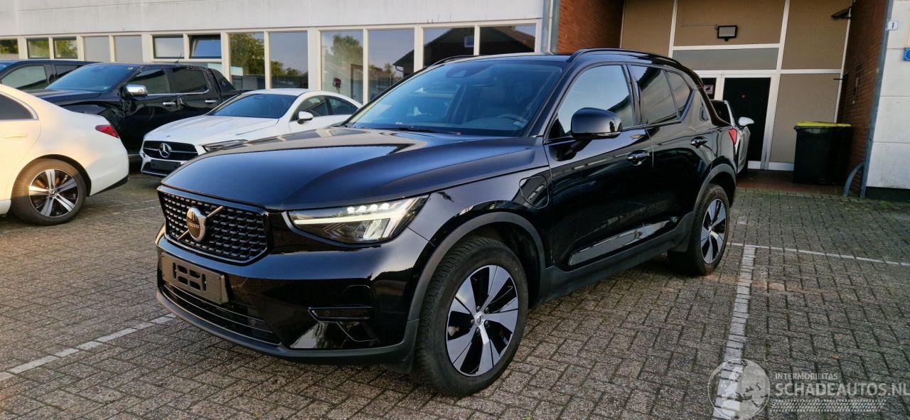 Volvo XC40 Plug-In Hybride*Plus Dark*Ambiente verlichting*Leren bekleding*Digitaal Dashboard*DAB+*Harman.Kardon Sound*Camera*