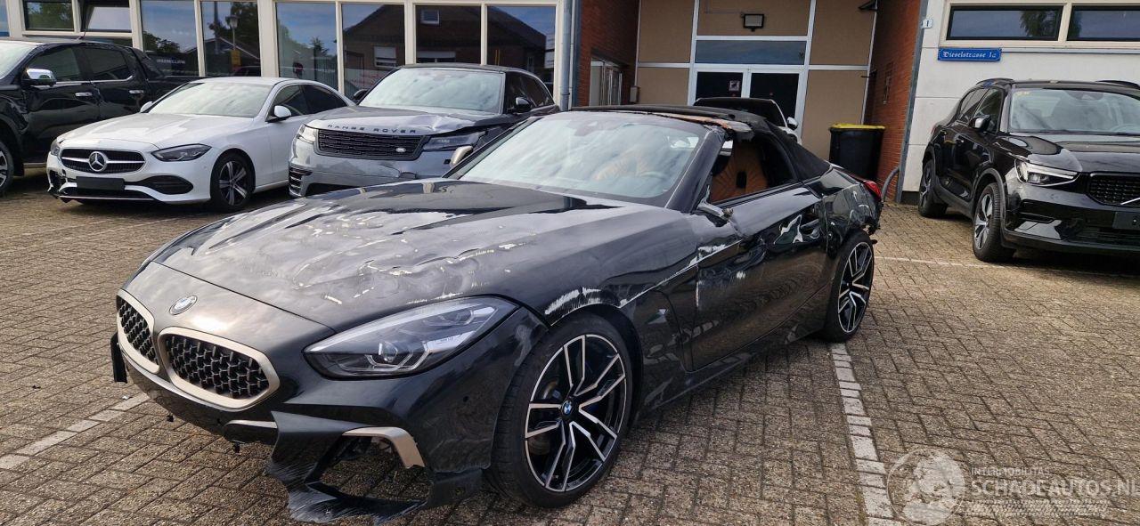BMW Z4 M40i*LED*HarmanKardon Sound*Live Cockpit Prof*Ambiente*Leren bekleding*Stoelverwarming*