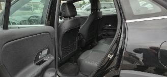 Mercedes GLA 180 Benzine *Automaat*LED*Airconditioning*DAB*Comfortstoelen*Camera*Parkeer pakket* picture 12