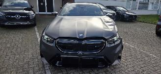 BMW M5 Touring M Drive Professionel*PlugIn*Panoramadak*Ambiente*HeadUp*Carbon*Compound Remsysteem rood*360*Parkeer +*Shadowline*Memory*Bower&Wilkins Sound* picture 2