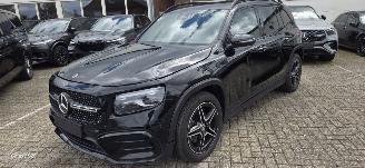 Mercedes GLB GLB 200i Mildhybrid picture 3