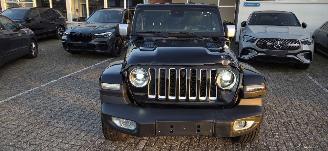 Jeep Wrangler Plug-In Hybrid picture 2