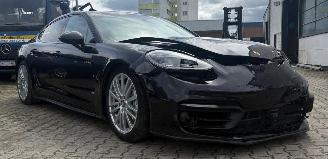  Porsche Panamera 4e PlugIn Hybride*Chrono*Panoramaschuifdak*360 Camera*Matrix Laserlicht*Luchtvering*Ambiente*Comfortstoelen met Memory en leer*Bose sound* 2022/1