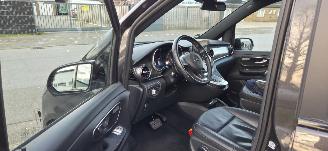 Mercedes V-klasse 300 Avandgarde Lang*9 persoons*AWD*Automaat*360 Camera*Ambiente*Navigatie*Nightvision*LaserLED*Trekhaak* picture 14