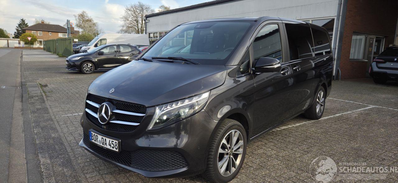 Mercedes V-klasse 300 Avandgarde Lang*9 persoons*AWD*Automaat*360 Camera*Ambiente*Navigatie*Nightvision*LaserLED*Trekhaak*