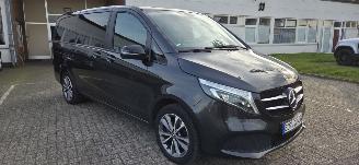 Mercedes V-klasse 300 Avandgarde Lang*9 persoons*AWD*Automaat*360 Camera*Ambiente*Navigatie*Nightvision*LaserLED*Trekhaak* picture 3