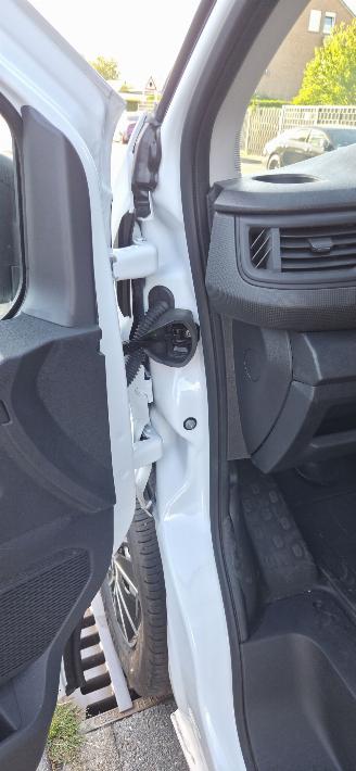 Renault Trafic 150DCI 3.0T L2H1 komfort*Automaat*Navigatie*LED*trekhaak*imperial*Camera*Touchscreen* picture 18