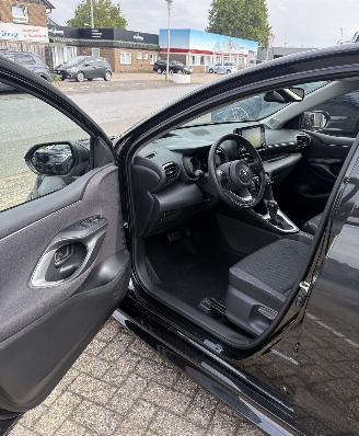 Toyota Yaris 1.5L VVTi 130 Hybride * LED*HeadUp*Trekhaak*Navigatie*Keyless* picture 9
