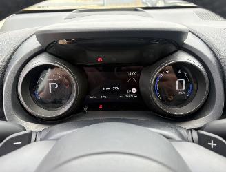 Toyota Yaris 1.5L VVTi 130 Hybride * LED*HeadUp*Trekhaak*Navigatie*Keyless* picture 13