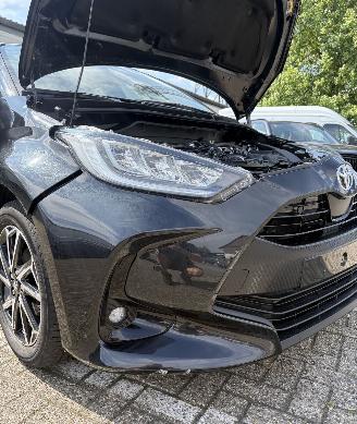 Toyota Yaris 1.5L VVTi 130 Hybride * LED*HeadUp*Trekhaak*Navigatie*Keyless* picture 23