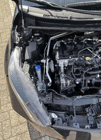 Toyota Yaris 1.5L VVTi 130 Hybride * LED*HeadUp*Trekhaak*Navigatie*Keyless* picture 22