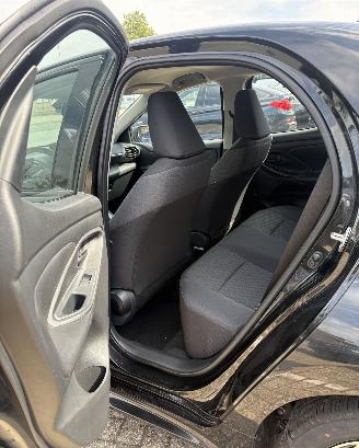 Toyota Yaris 1.5L VVTi 130 Hybride * LED*HeadUp*Trekhaak*Navigatie*Keyless* picture 15