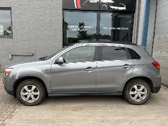 Voiture accidenté Mitsubishi ASX MITSUBISHI ASX 1.6I 2010 2010/11