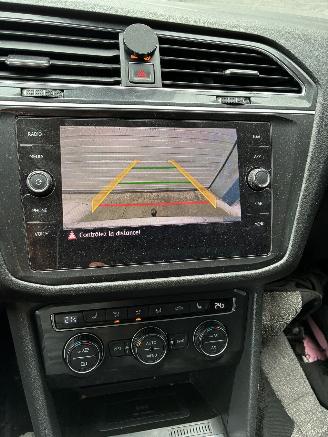 Volkswagen Tiguan VW TIGUAN 2.0D DSG 2018 7 ZIT picture 17