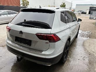 Volkswagen Tiguan VW TIGUAN 2.0D DSG 2018 7 ZIT picture 9