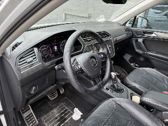 Volkswagen Tiguan VW TIGUAN 2.0D DSG 2018 7 ZIT picture 16