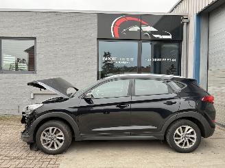 škoda osobní automobily Hyundai Tucson HYUNDAI TUCSON 1.7D 2017 2017/6