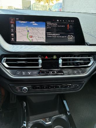 BMW 2-serie BMW 220d M PAKKET 2020 picture 18