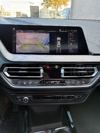 BMW 2-serie BMW 220d M PAKKET 2020 picture 16
