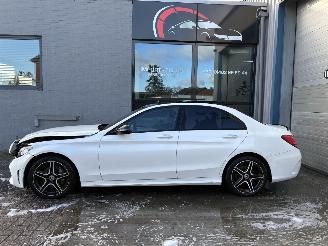 Vaurioauto  passenger cars Mercedes C/CE MERCEDES C200d AMG 2022 2022/2