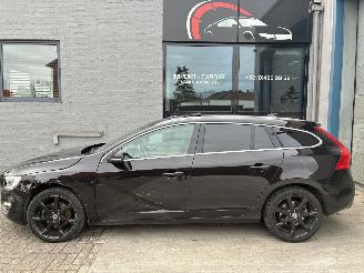 Schadeauto Volvo V-60 VOLVO V60 2.0D AUTOMAAT 2013 2013/12