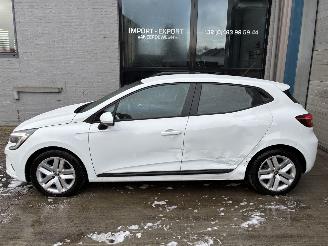 uszkodzony samochody osobowe Renault Clio RENAULT CLIO 1.0I 2021 2021/6